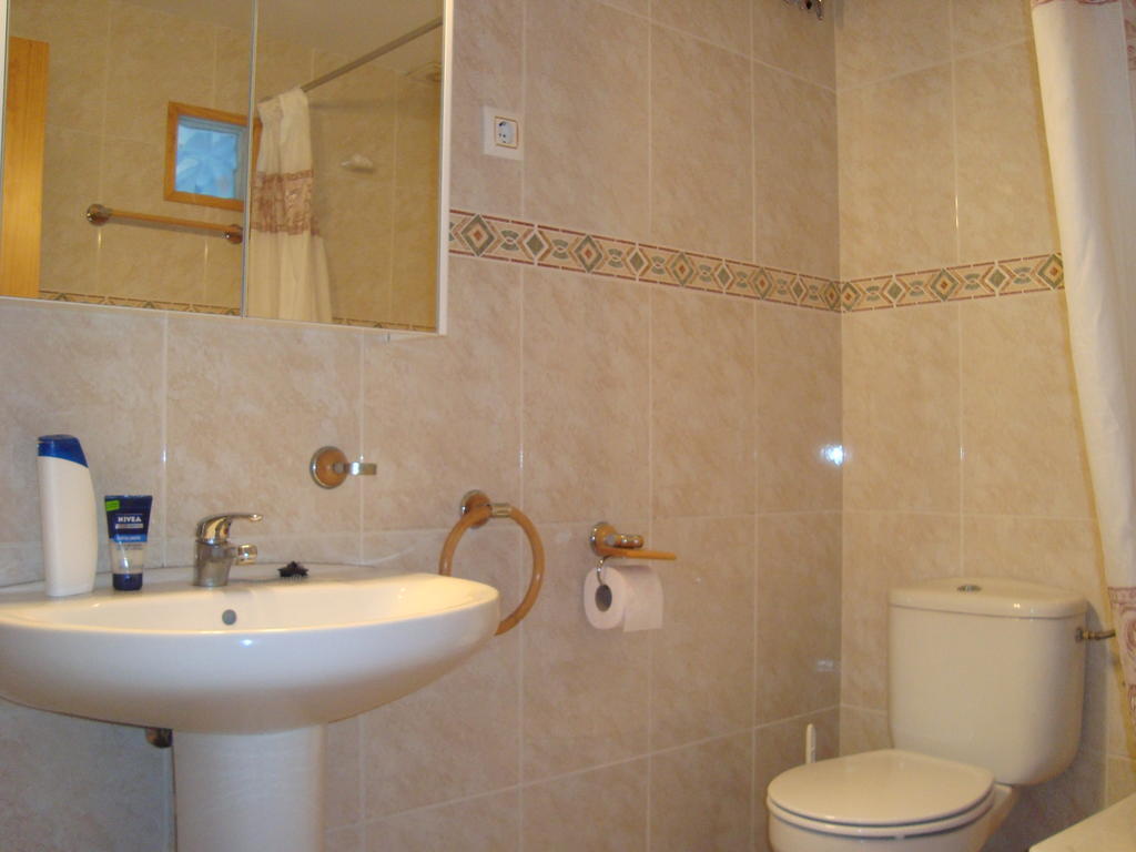 Apartamentos Saila Castejón de Sos Quarto foto