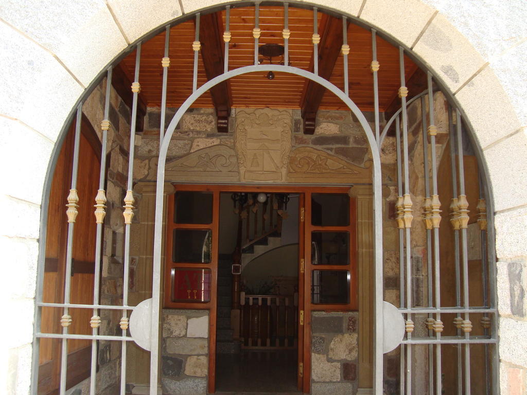 Apartamentos Saila Castejón de Sos Exterior foto